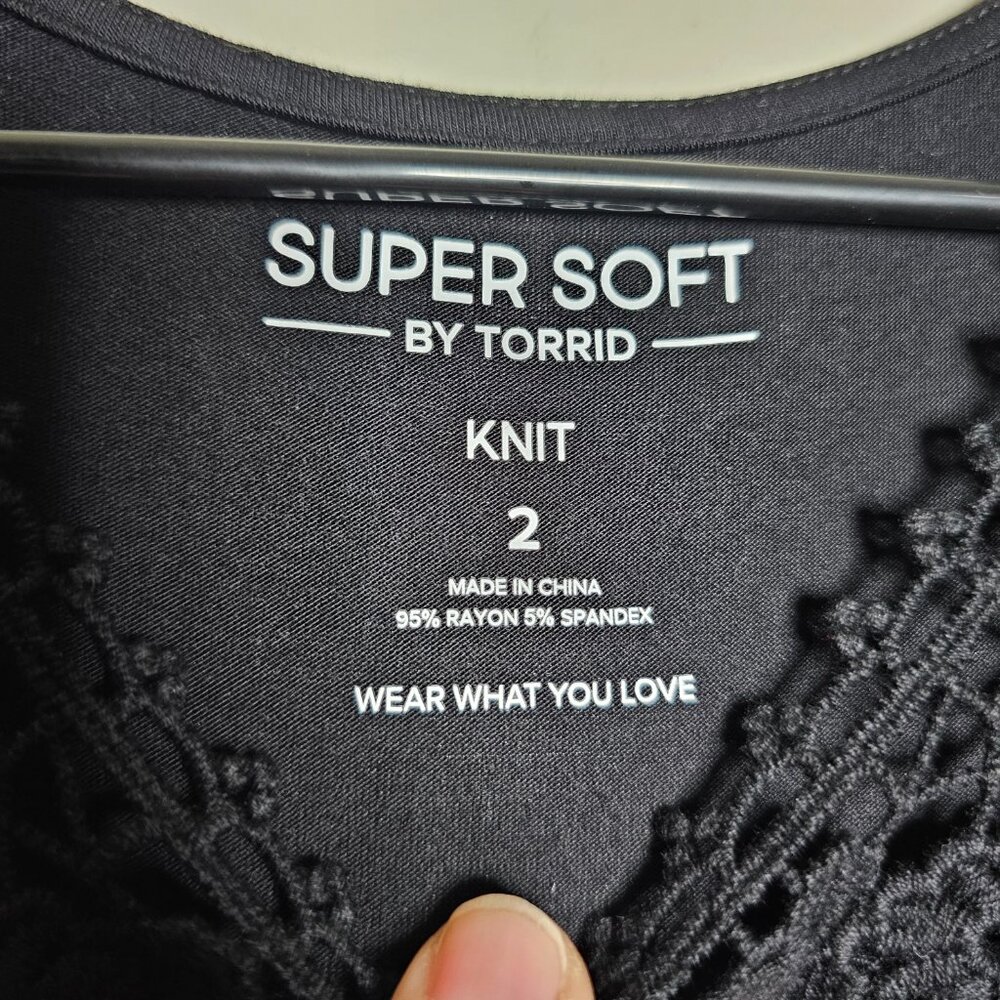 TORRID Super Soft Crew Neck Lace Yoke Tank NWT - Picture 8 of 9